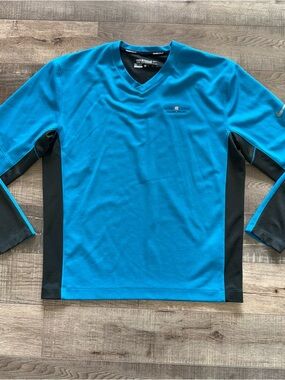 Nike golf Dri-FIT Blue & Black Long Sleeve V-Neck Pullover men’s medium